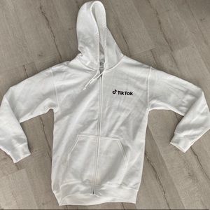 Tiktok white hoodie